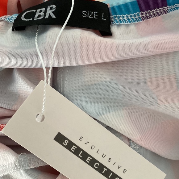 NWT CBR multicolor short dress. Size L. Adjustable to the body - Picture 7 of 7